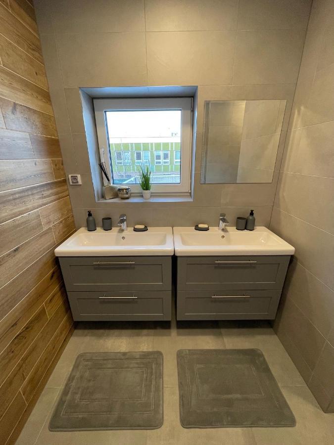 Rezidence Kbely - Free Parking Apartment Prague Luaran gambar