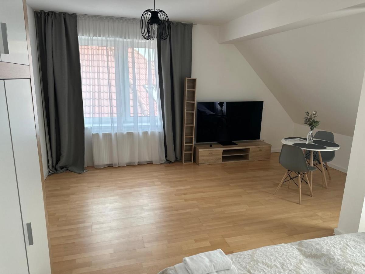 Rezidence Kbely - Free Parking Apartment Prague Luaran gambar